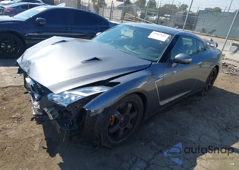 2015 Nissan Gt-R Black Edition z USA, uszkodzony, nr VIN JN1AR5EF9FM280509